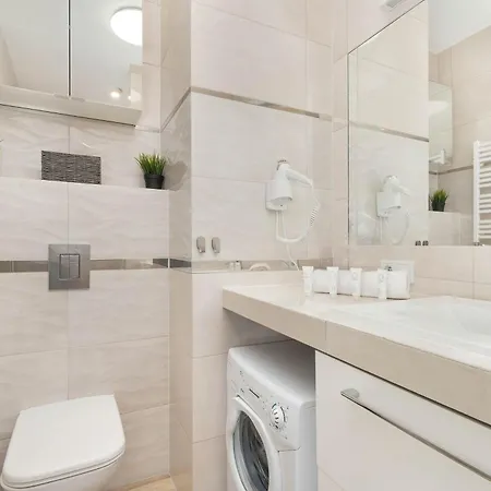 Sucha 33 Modern With Parking By Renters * Gdaňsk