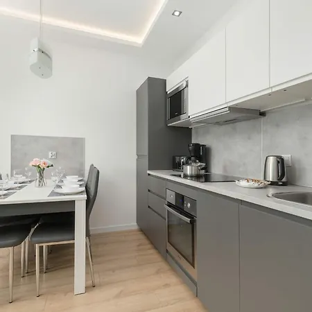 아파트 Sucha 33 Modern With Parking By Renters