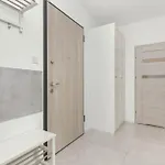 Sucha 33 Modern With Parking By Renters