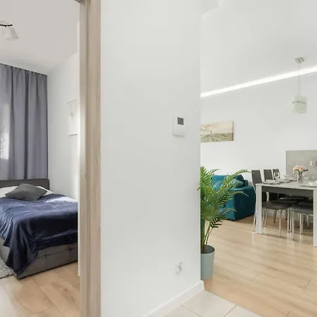 Sucha 33 Modern With Parking By Renters شقة غدانسك