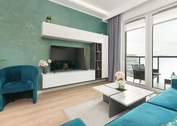 Sucha 33 Modern With Parking By Renters *